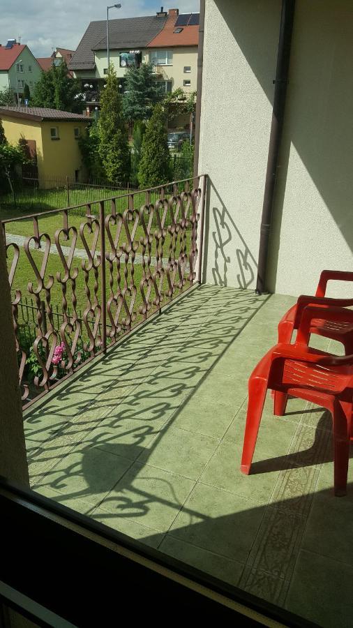Pod Srebrna Roza Daire Chęciny Dış mekan fotoğraf